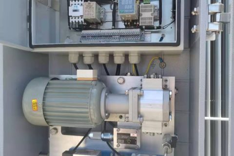 变压器油滤油机为什么会爆发氢气？